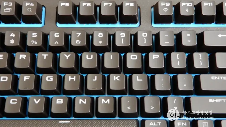 커세어 체리 적축 무선 기계식 K63 키보드 CORSAIR K63 Wireless Special Edition Mechanical Gaming Keyboard